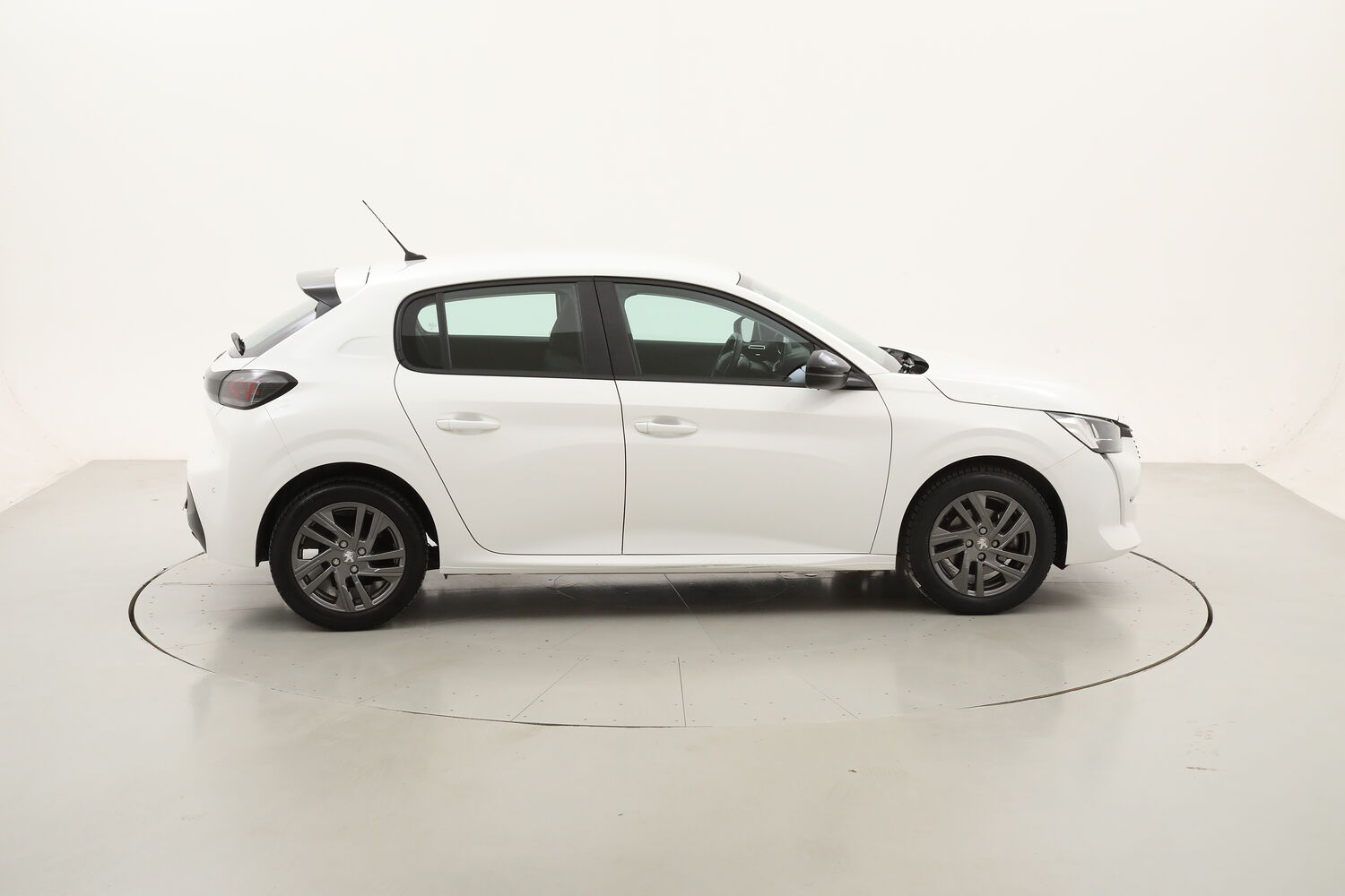 Peugeot 208 Active Pack usata del 2022 con 33.334 km