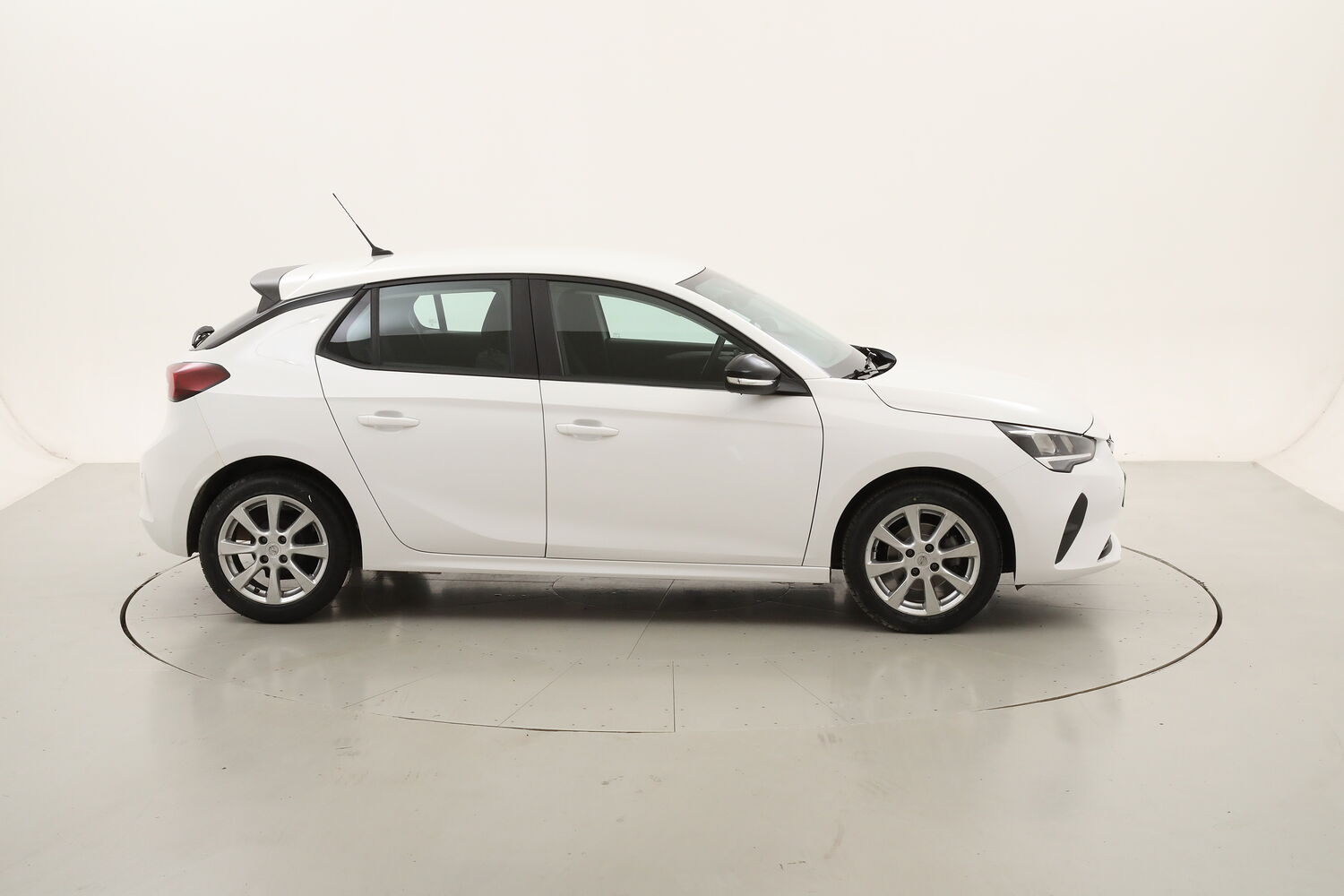 Opel Corsa Edition usata del 2022 con 40.700 km