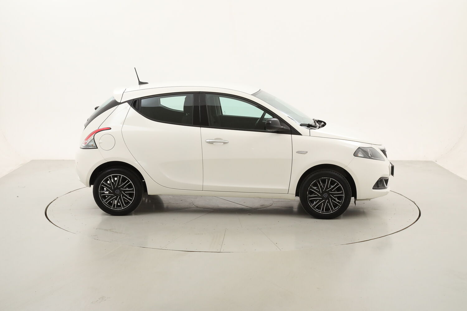 Lancia Ypsilon Gold usata del 2022 con 26.923 km