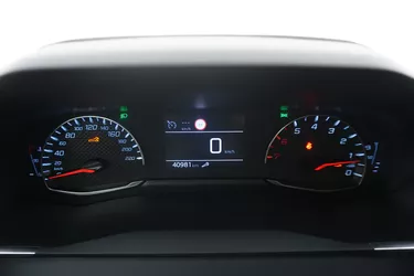 Peugeot 208 Active Pack 1.2 Benzina 101CV Manuale Interni