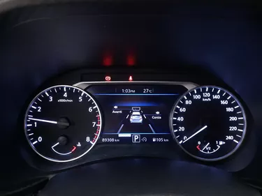 Nissan Juke N-Connecta DCT 1.0 Benzina 114CV Automatico Interni