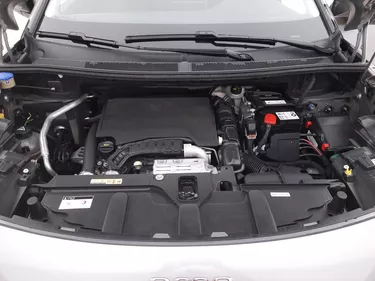 Peugeot 3008 Active Pack 1.2 Benzina 131CV Automatico Vano motore