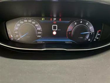 Peugeot 3008 Active Pack 1.2 Benzina 131CV Automatico Interni