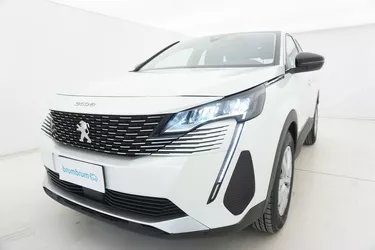 Peugeot 3008 Active Pack 1.2 Benzina 131CV Manuale Visione frontale