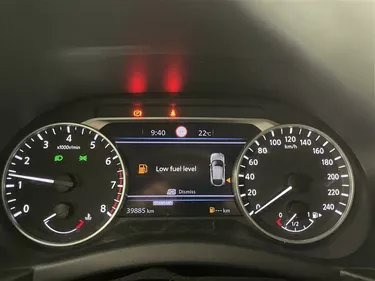 Nissan Juke N-Connecta 1.0 Benzina 114CV Manuale Interni