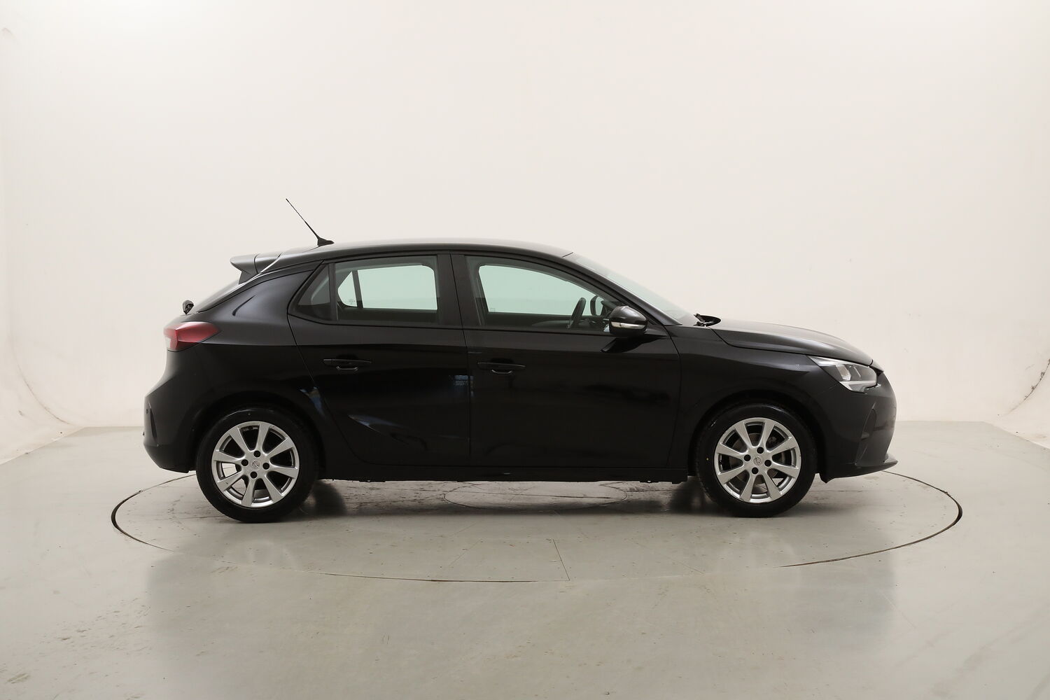 Opel Corsa Edition usata del 2022 con 67.494 km