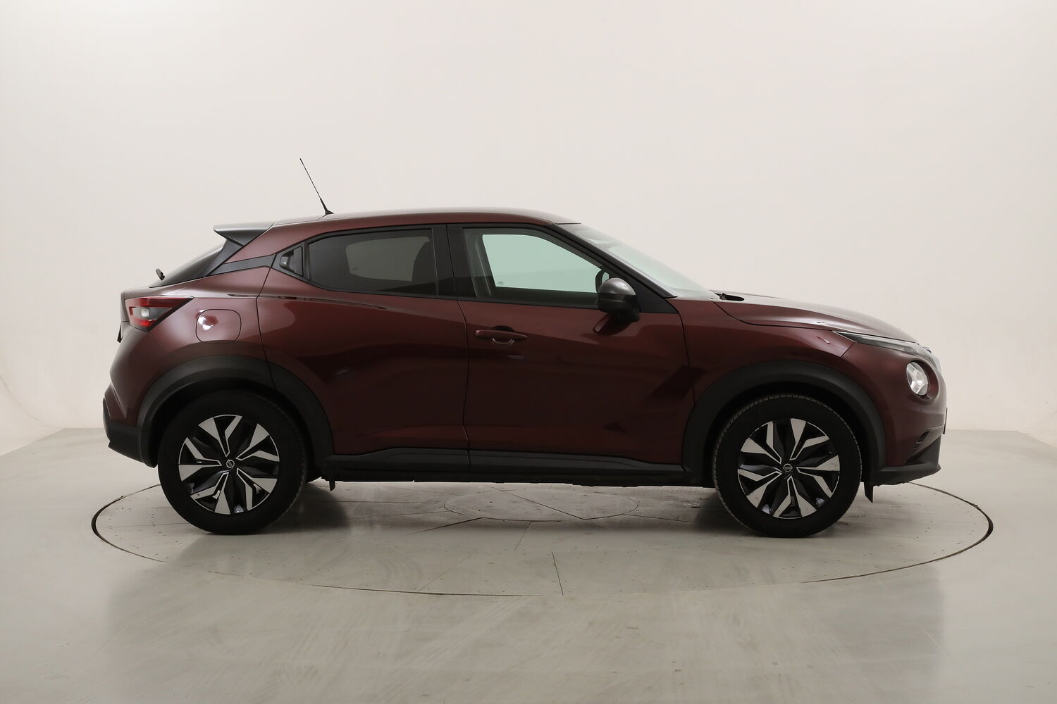 Nissan Juke Acenta usata del 2021 con 30.730 km