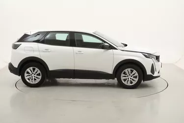 Peugeot 3008 Active Pack 1.2 Benzina 131CV Manuale Peugeot 3008 Active Pack 1.2 Benzina 131CV Manuale