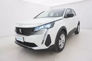 Peugeot 3008 Active Pack 1.2 Benzina 131CV Manuale Visione frontale