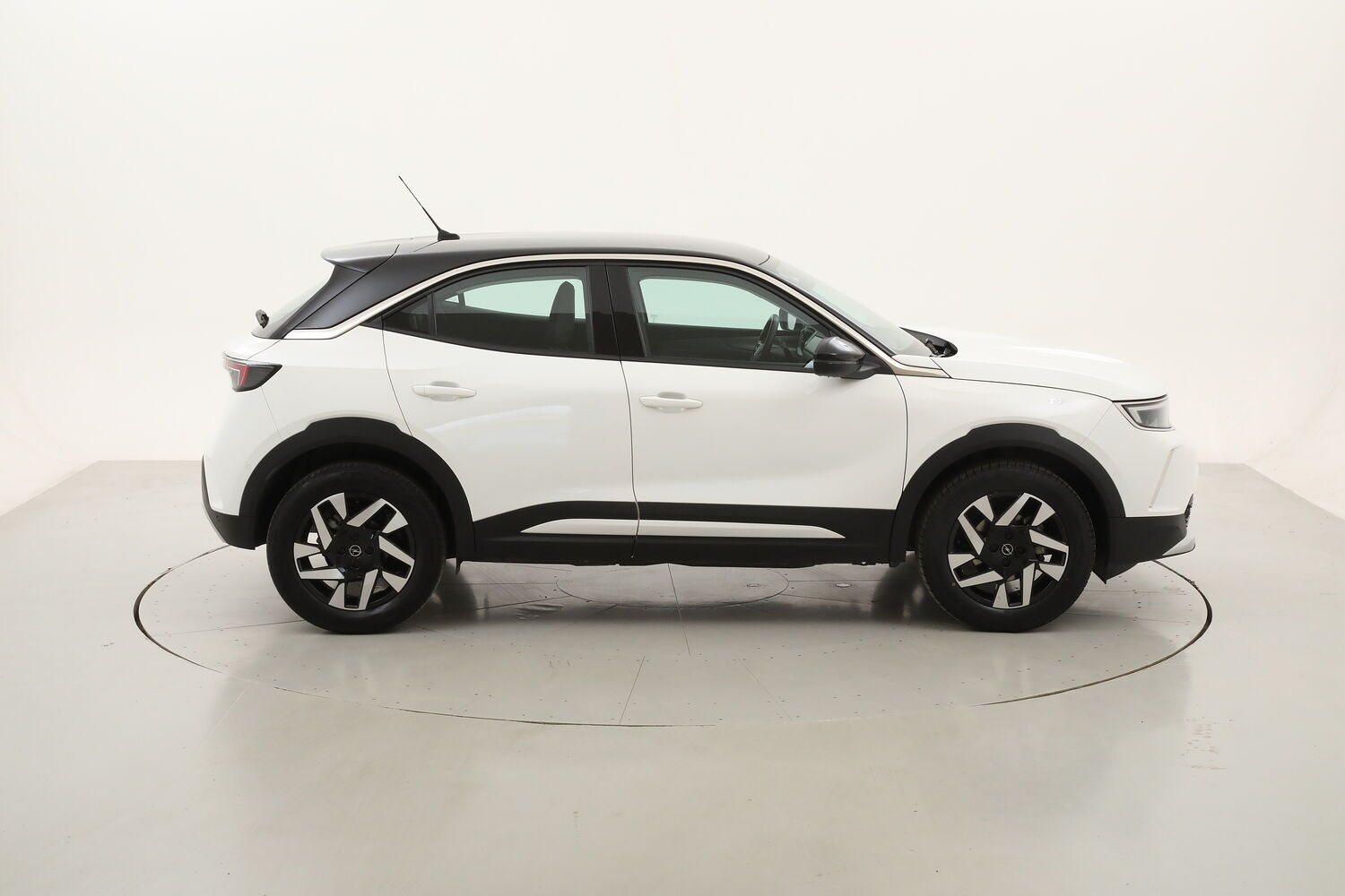 Opel Mokka Elegance usata del 2022 con 31.901 km