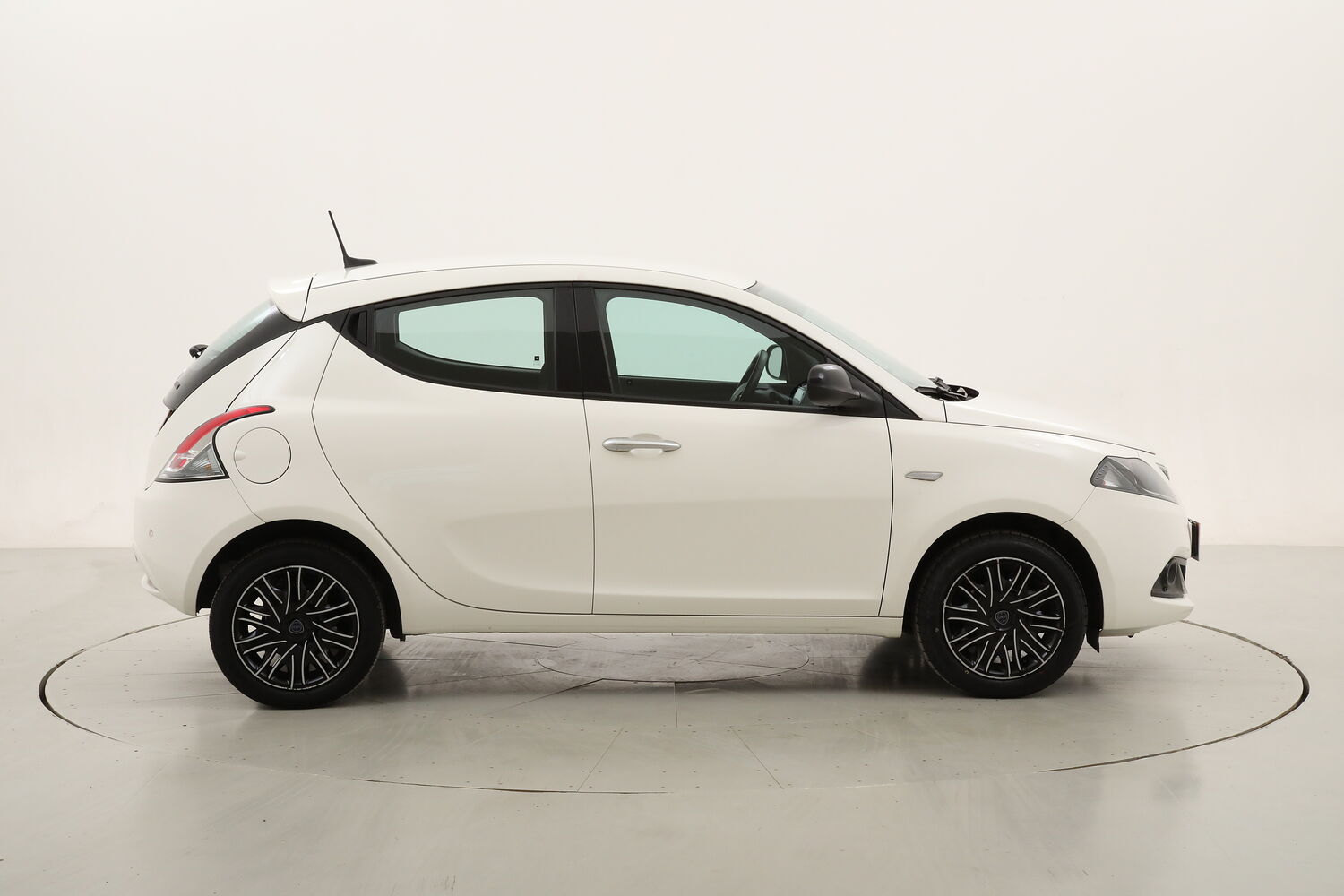 Lancia Ypsilon Gold usata del 2022 con 41.350 km