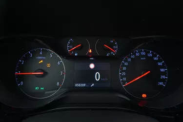 Opel Corsa Edition 1.2 Benzina 75CV Manuale Interni