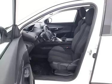 Peugeot 3008 Active Pack 1.2 Benzina 131CV Manuale Sedili
